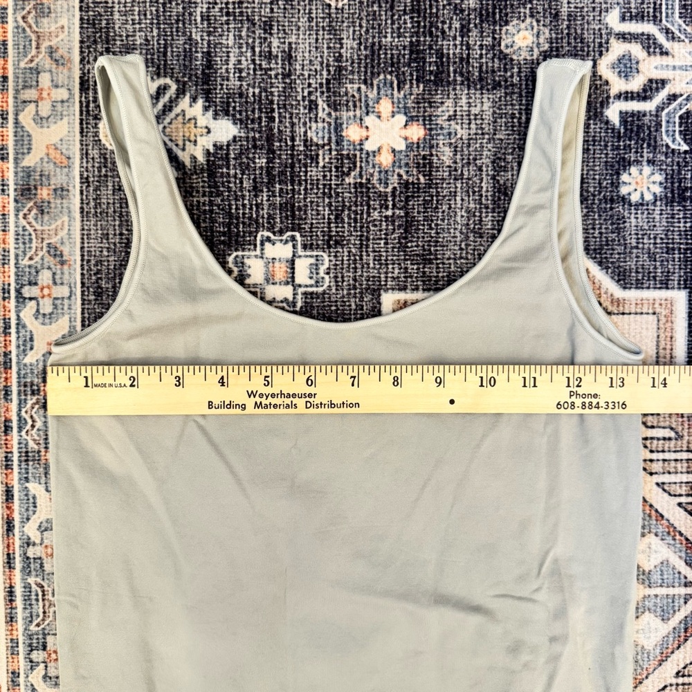 SKIMS Smoothing Seamless Tank Snap Bodysuit Light Green Size L/XL - Picture 8 of 9